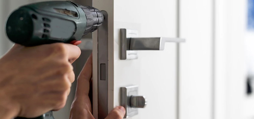 Locksmith For Lock Replacement Near Me in Elk Grove Village, IL