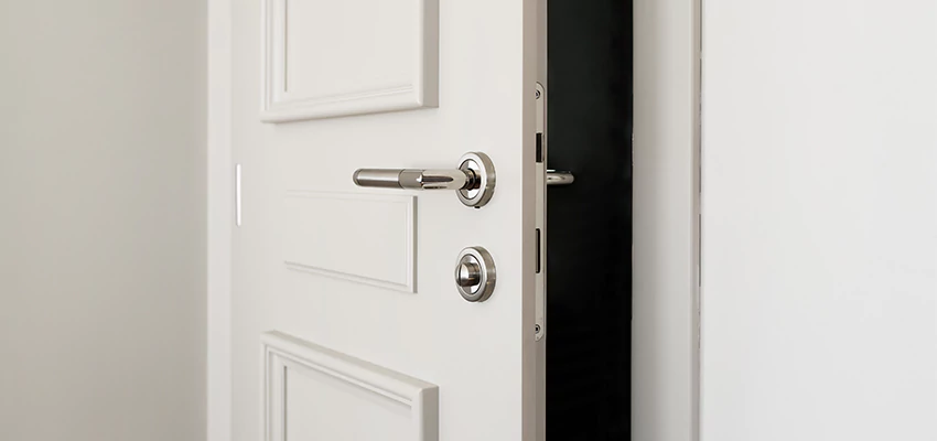 Folding Bathroom Door With Lock Solutions in Elk Grove Village, IL