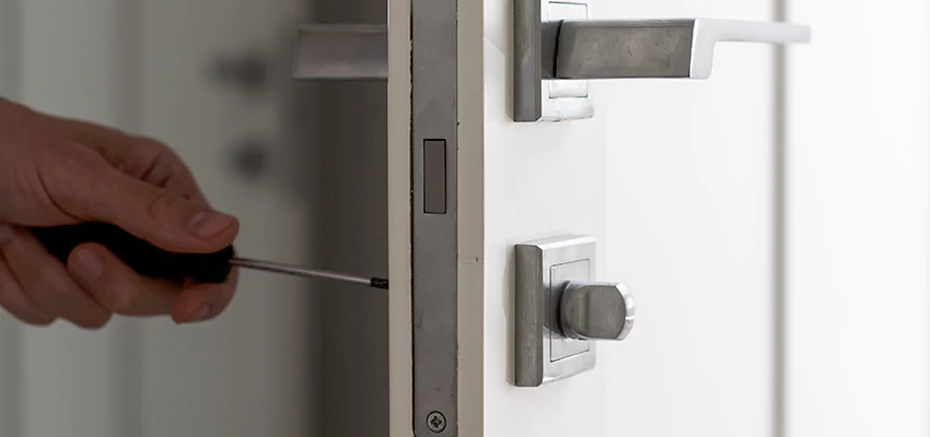 Key Programming Locksmith Open Now in Elk Grove Village, Illinois